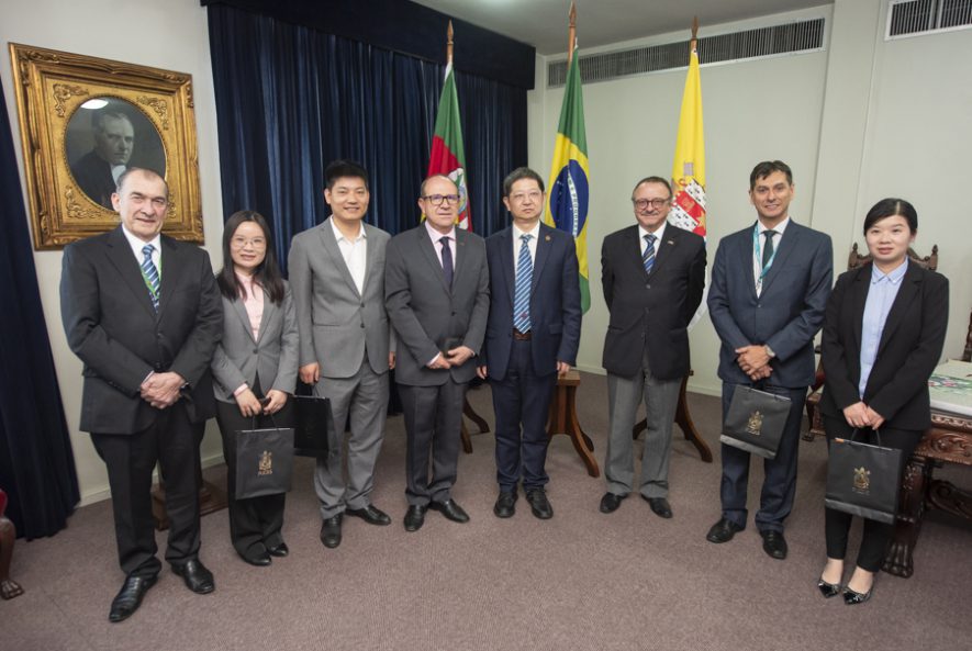Vicare promove convênio de cooperação entre PUCRS e Xiangya Hospital da China
