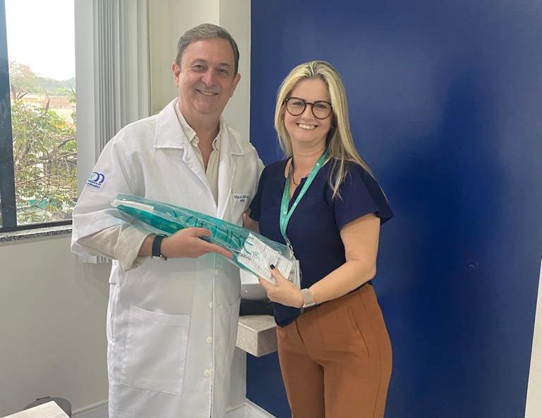 Entrega o nosso porta agulha inteligente da Vicare sorteado na Bariatric Chanel