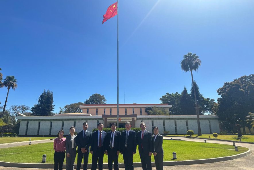 Visita à Embaixada Chinesa no Brasil